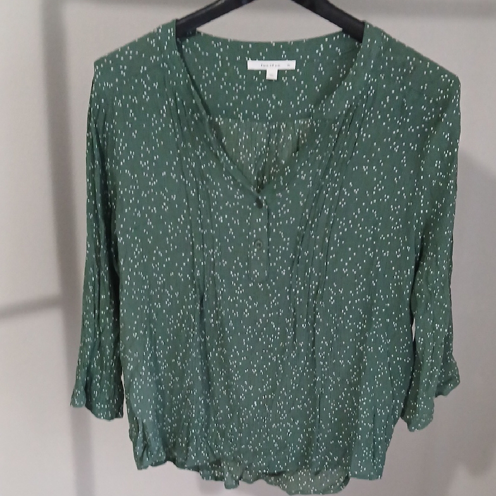 Green Relaxed Blouse with Mandarin Collar